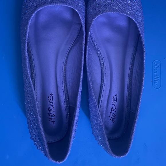 Silver Rinestone flats - Picture 2 of 3